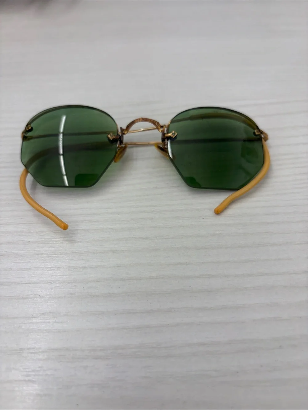 12K GF VINTAGE Green Lens Gold Frame Sunglasses
